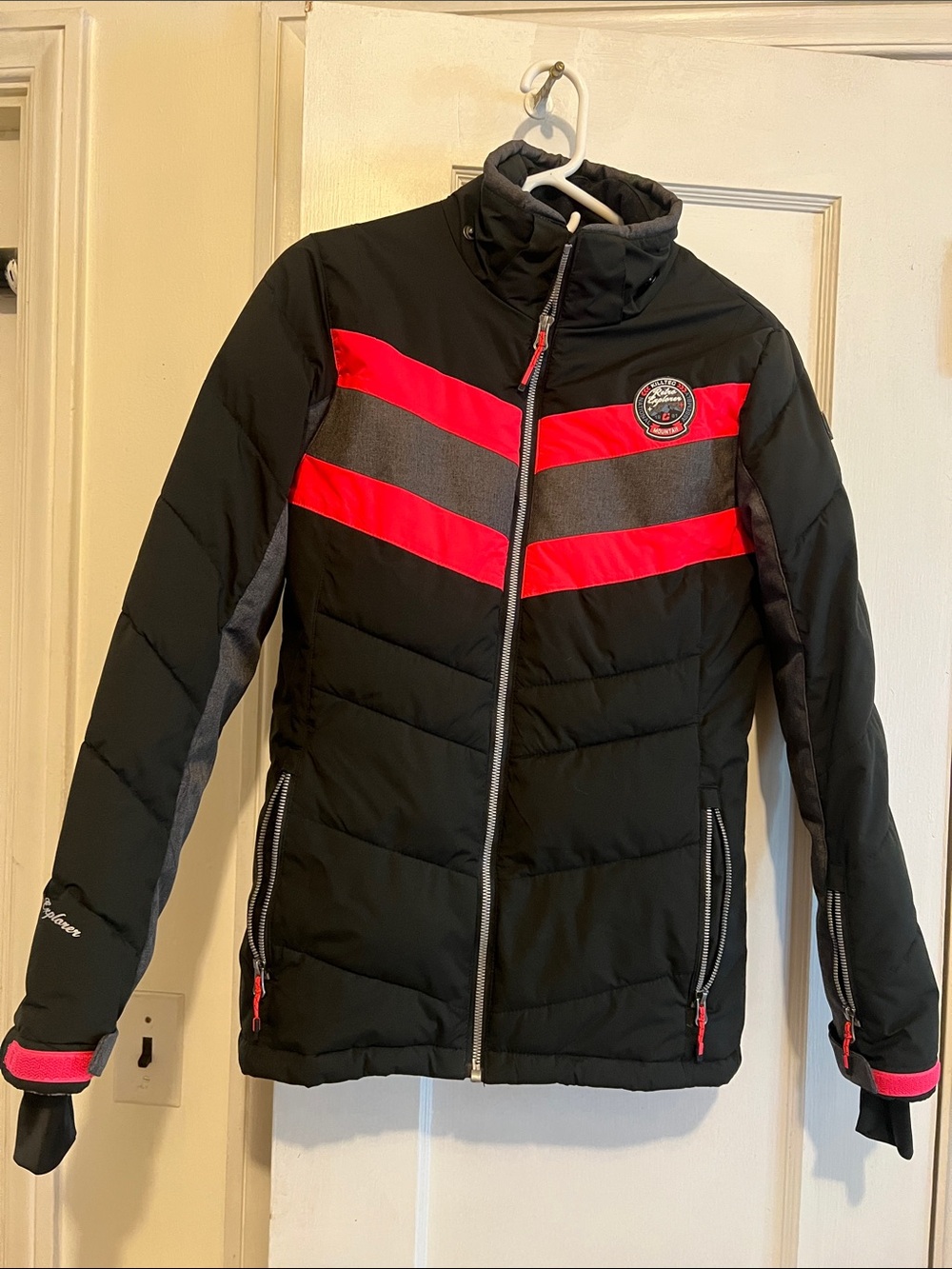 Killtec Retro Explorer 1981- Women’s Black Ski Jacket with Pink Chevron Stripes